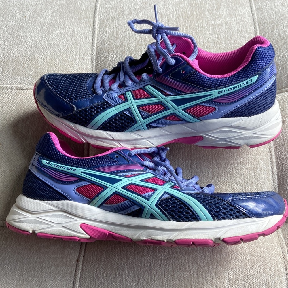 ASICS woman’s shoes - Picture 2 of 5